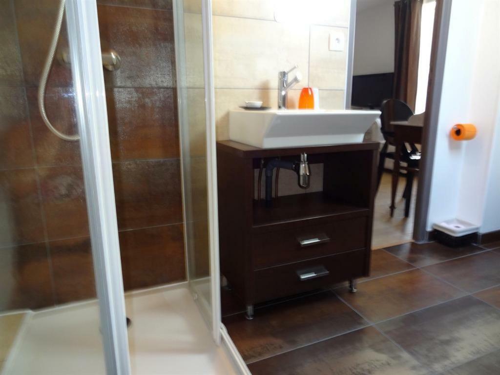 Hotel Le Pavillon De Nathalie Isles-sur-Suippe Zimmer foto